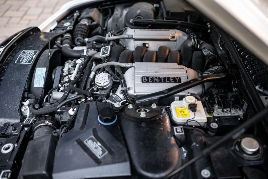 2010 Bentley Azure 2nd Gen - Image 17 of 31
