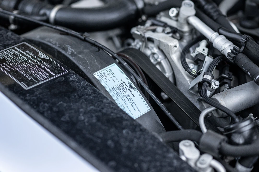 2010 Bentley Azure 2nd Gen - Image 24 of 31