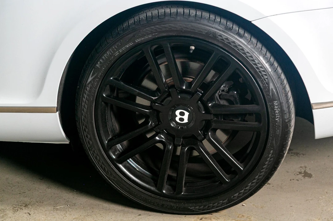 2010 Bentley Continental GT 1st Gen - Image 16 of 21