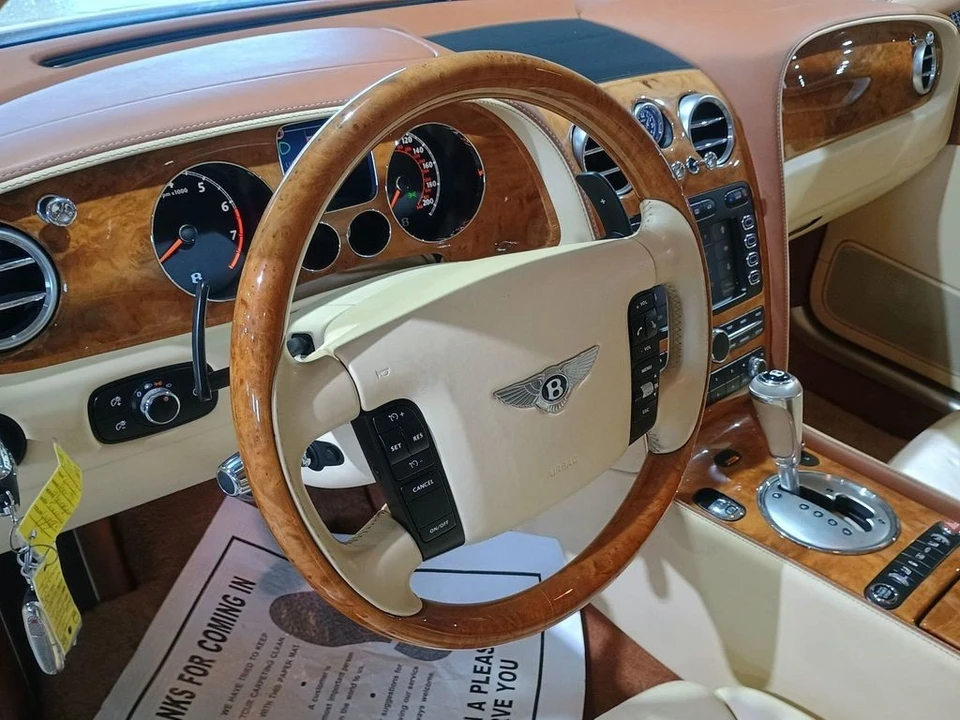 2010 Bentley Continental Flying Spur - Image 11 of 12