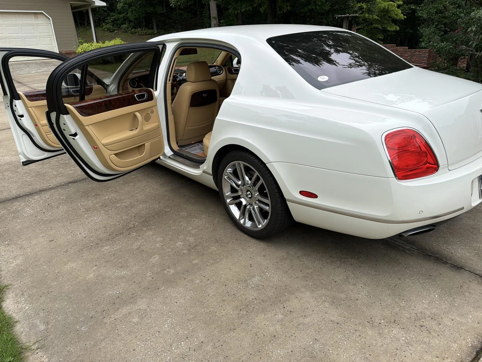 2010 Bentley Continental Flying Spur - Image 28 of 31