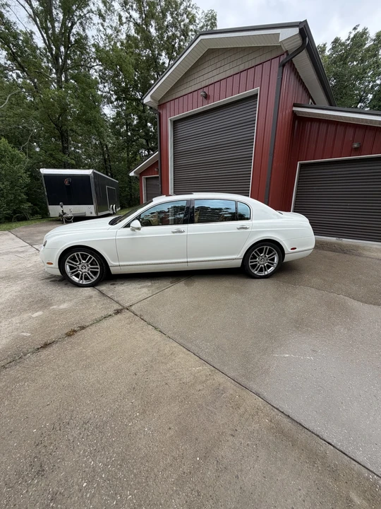 2010 Bentley Continental Flying Spur - Image 2 of 31