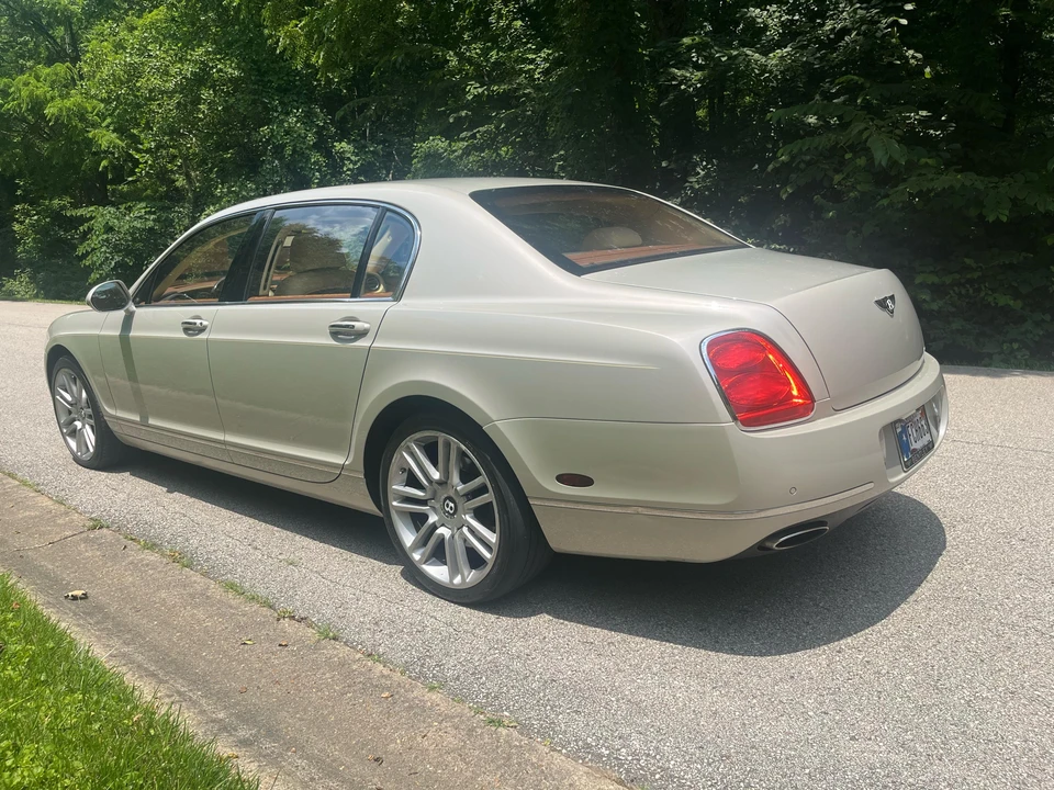 2010 Bentley Continental Flying Spur - Image 16 of 31