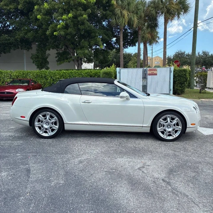 2010 Bentley Continental GTC - Image 10 of 17