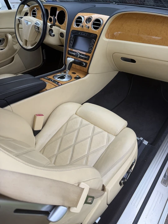 2010 Bentley Continental GTC - Image 10 of 10