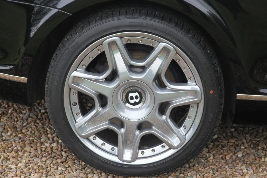 2010 Bentley Continental GT 1st Gen - Image 26 of 30