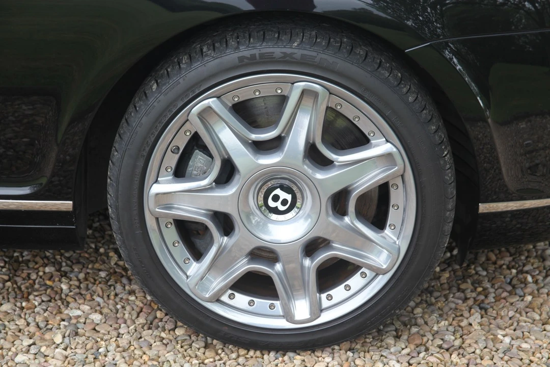 2010 Bentley Continental GT 1st Gen - Image 27 of 30