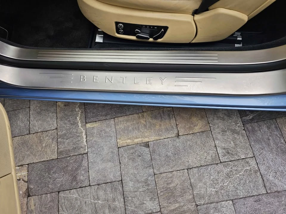 2010 Bentley Continental GTC - Image 11 of 17