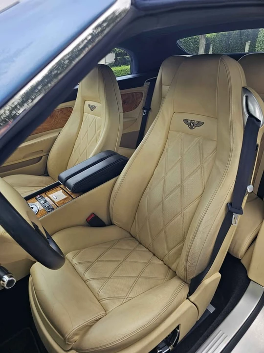 2010 Bentley Continental GTC - Image 16 of 17