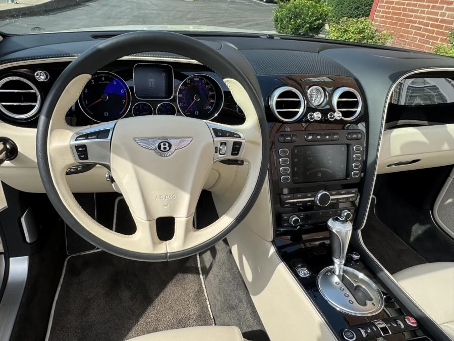 2010 Bentley Continental GTC - Image 9 of 18