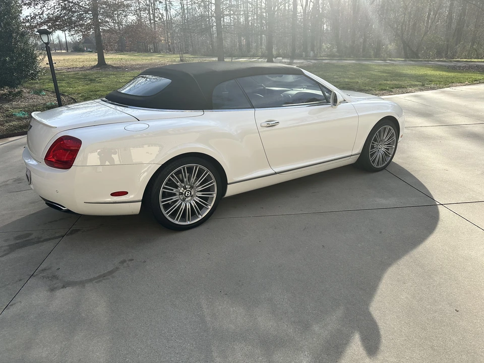 2010 Bentley Continental GTC - Image 30 of 31