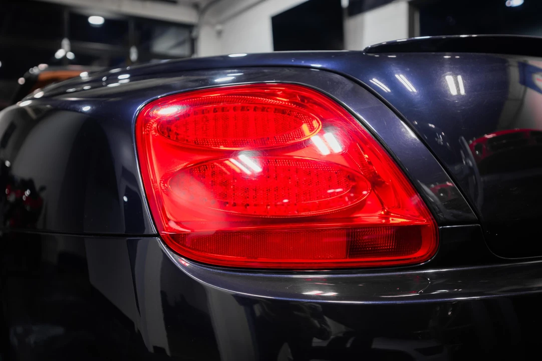 2010 Bentley Continental GTC - Image 30 of 31