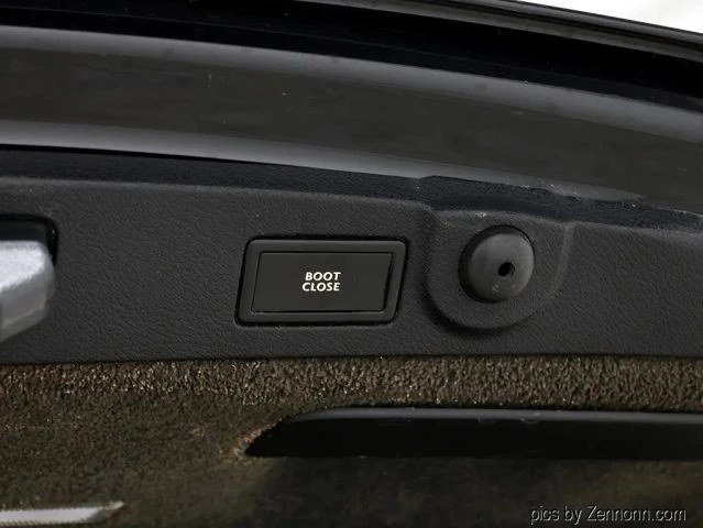 2010 Bentley Continental - Image 28 of 31