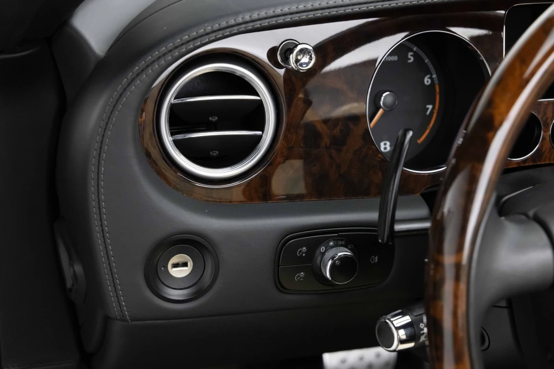 2010 Bentley Continental GT 1st Gen - Image 28 of 31