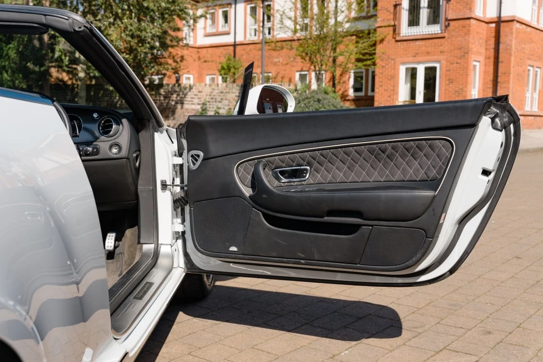 2010 Bentley Continental GTC - Image 8 of 30