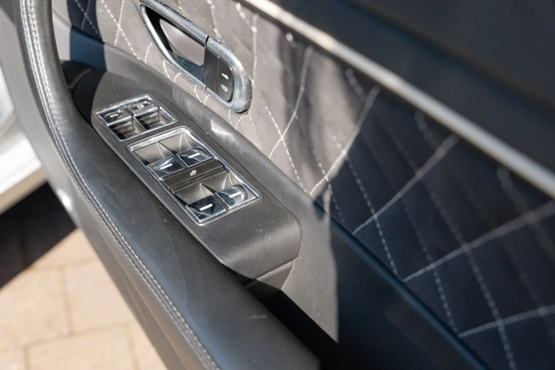 2010 Bentley Continental GTC - Image 10 of 30