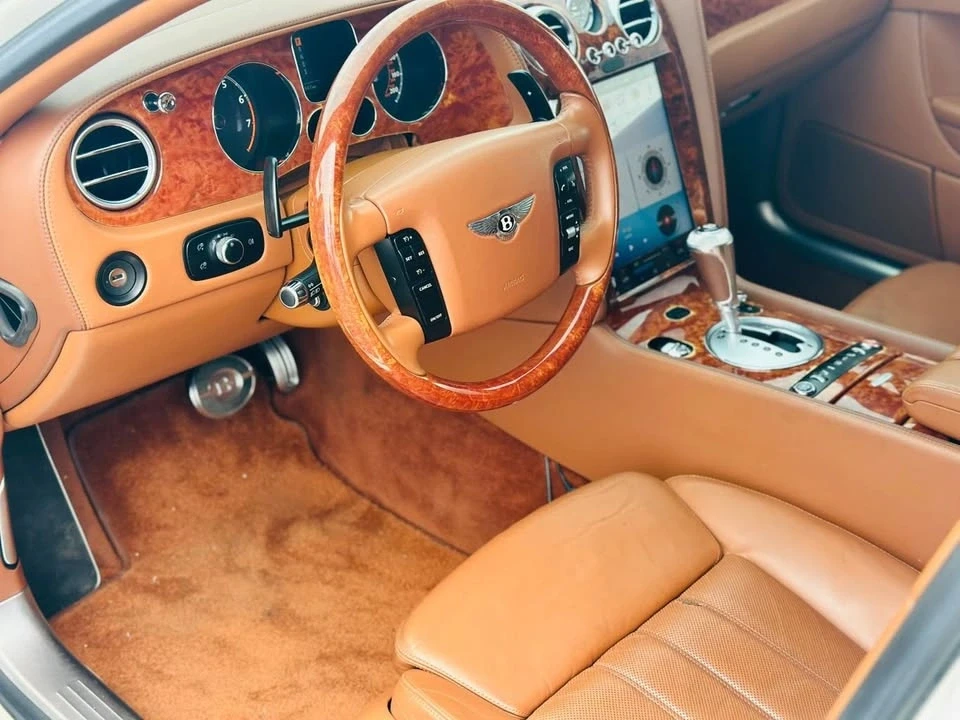 2010 Bentley Continental Flying Spur - Image 10 of 20