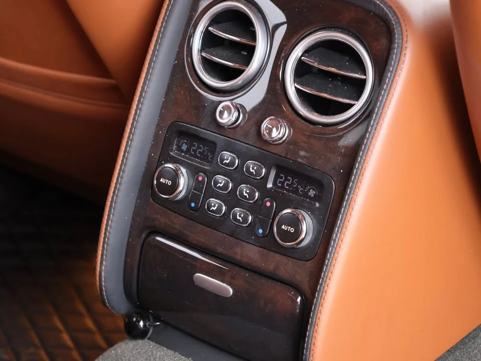 2010 Bentley Continental Flying Spur - Image 19 of 20