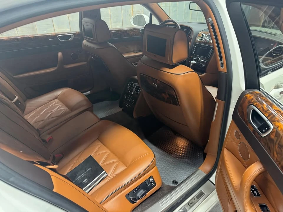 2010 Bentley Continental Flying Spur - Image 10 of 12