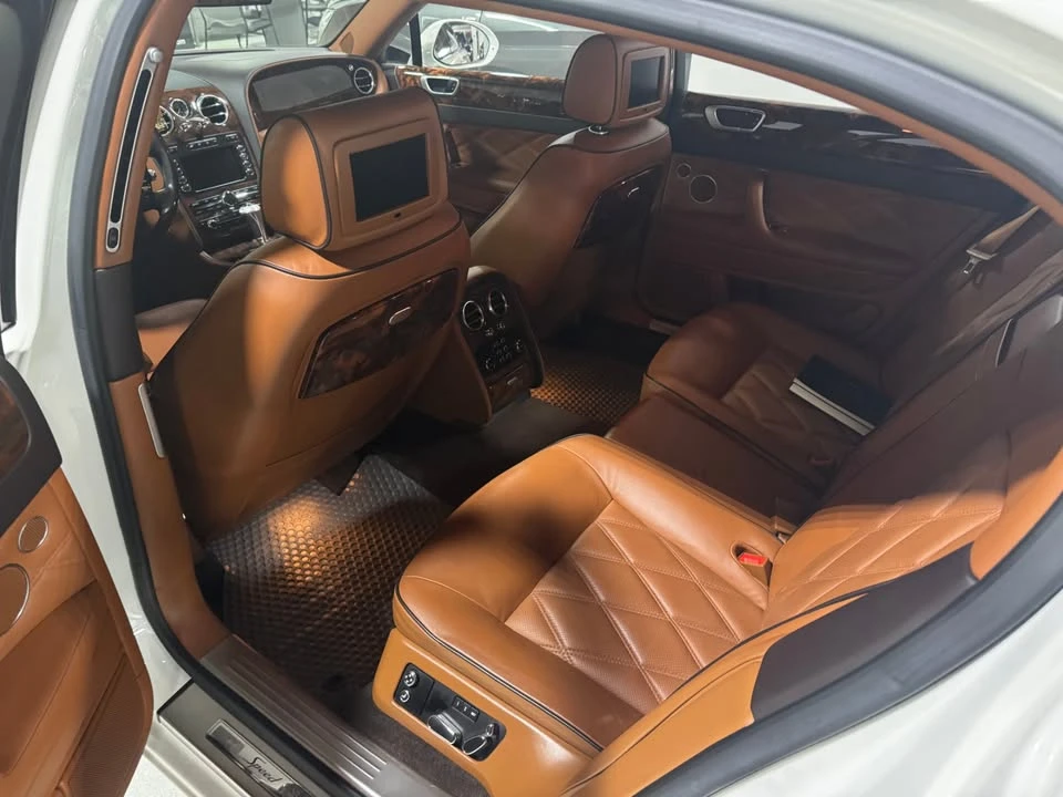 2010 Bentley Continental Flying Spur - Image 11 of 12