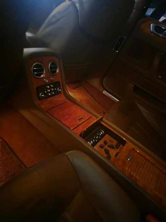 2010 Bentley Continental Flying Spur - Image 12 of 13