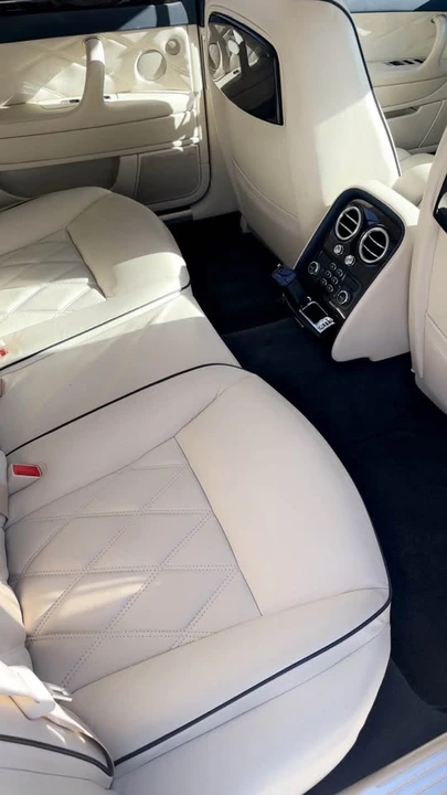 2010 Bentley Continental Flying Spur - Image 8 of 10