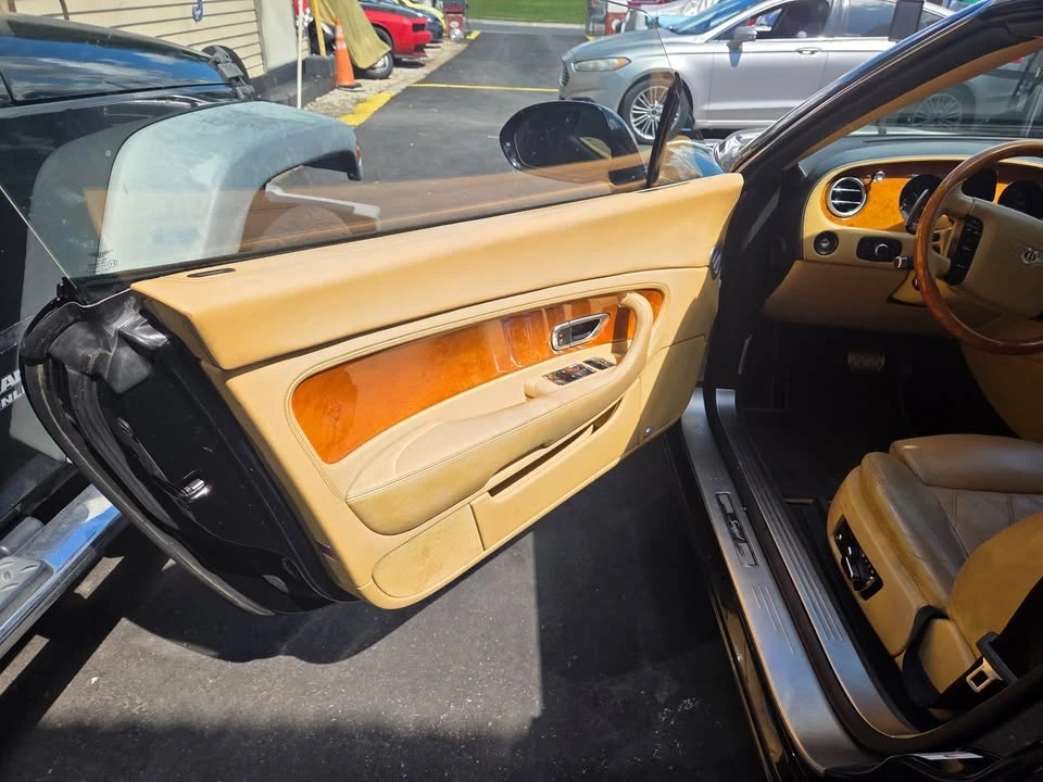 2010 Bentley Continental - Image 10 of 10