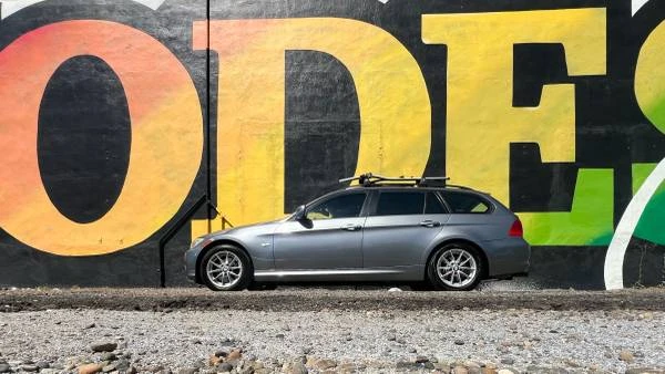 2010 BMW E90 3 Series Sedan - Image 4 of 21