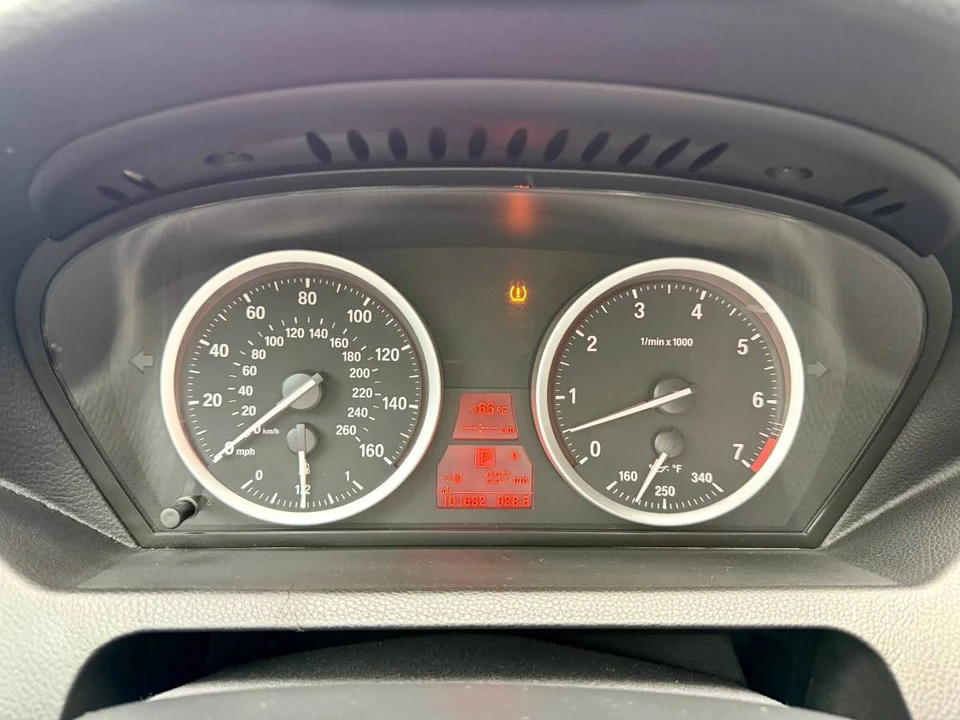 2010 BMW E63/E64 645Ci & 650i - Image 15 of 18