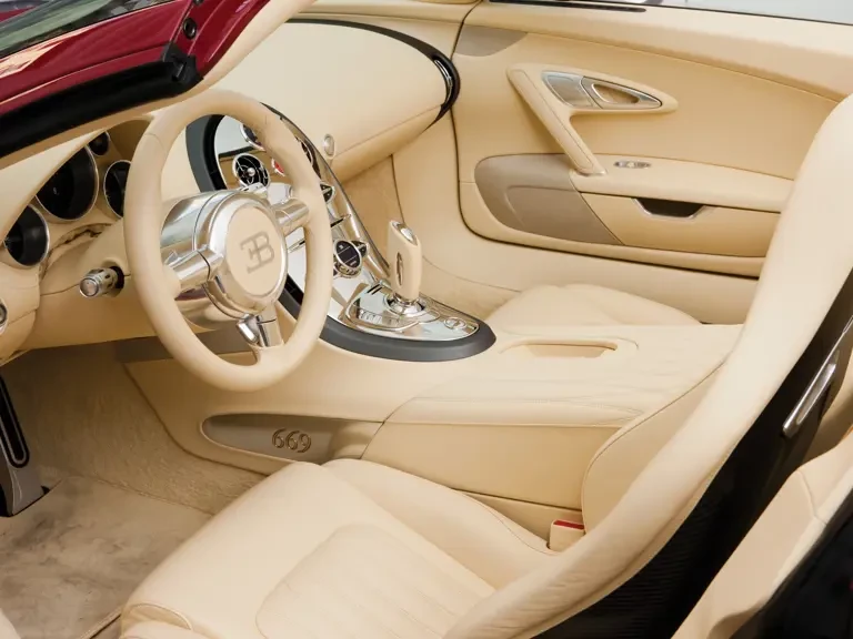 2010 Bugatti Veyron Grand Sport - Image 4 of 22