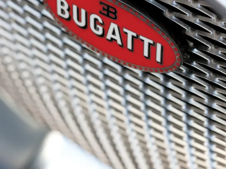2010 Bugatti Veyron Grand Sport - Image 16 of 22