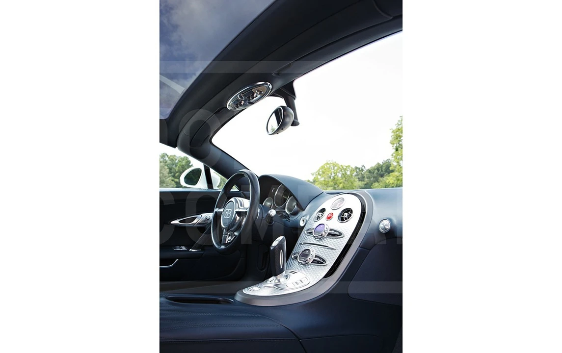 2010 Bugatti Veyron Grand Sport - Image 11 of 24