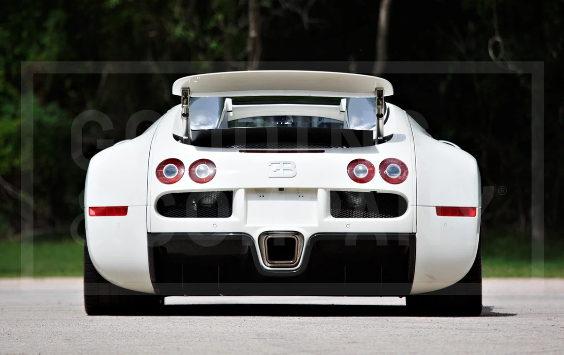 2010 Bugatti Veyron Grand Sport - Image 9 of 24