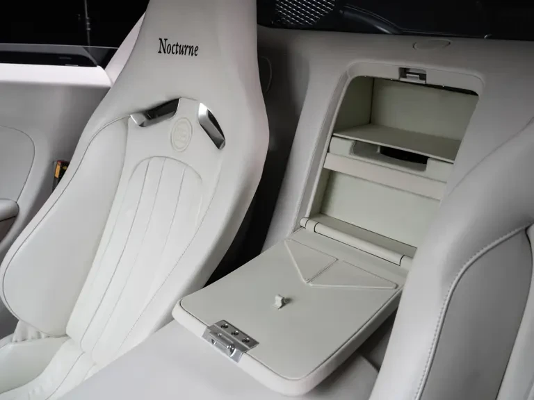 2010 Bugatti Veyron - Image 16 of 31