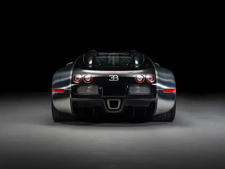 2010 Bugatti Veyron - Image 9 of 31