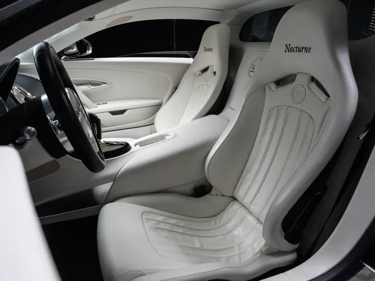 2010 Bugatti Veyron - Image 11 of 31