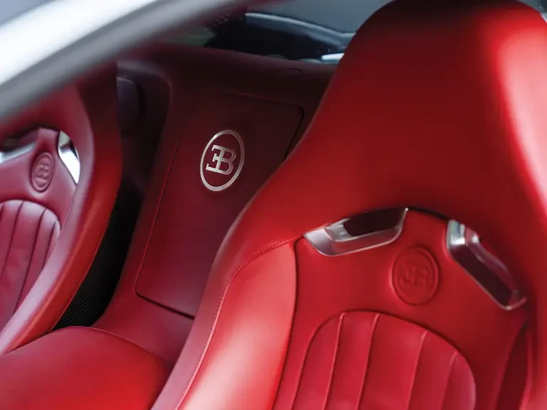 2010 Bugatti Veyron - Image 20 of 31