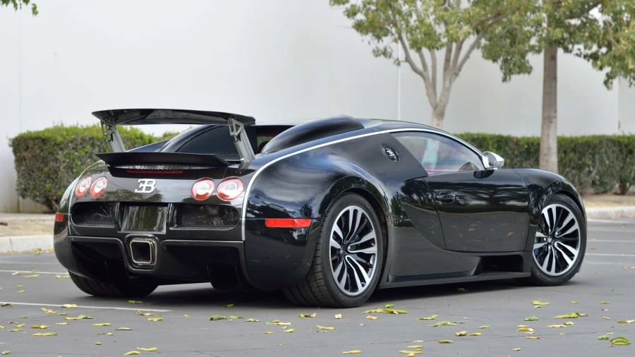 2010 Bugatti Veyron - Image 3 of 20