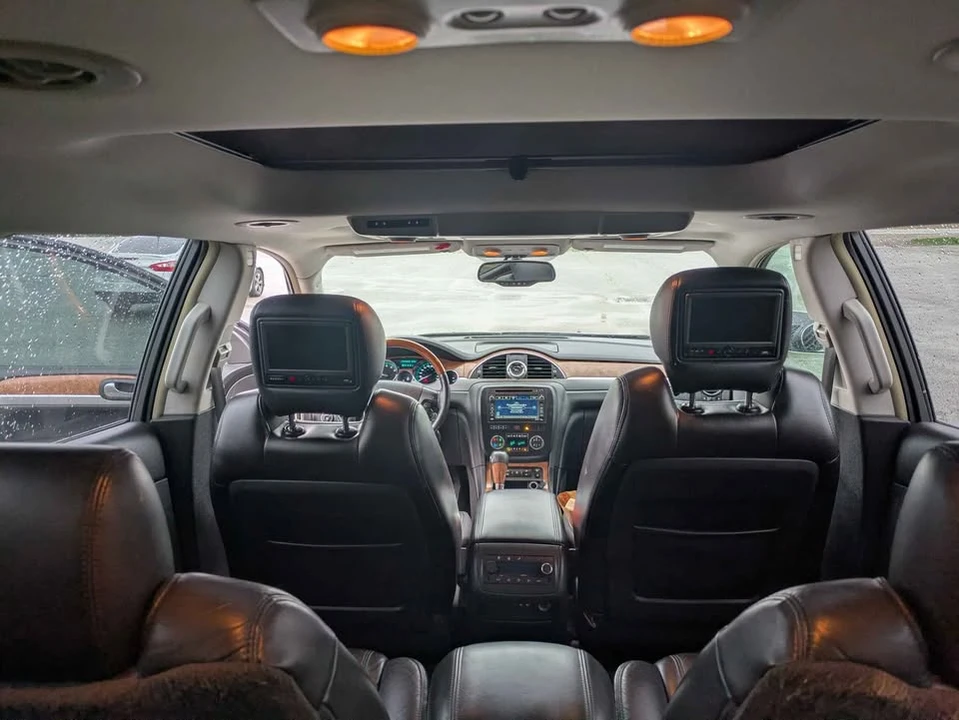 2010 Buick Enclave - Image 3 of 11