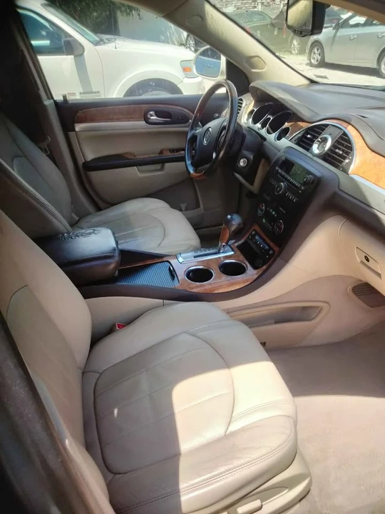 2010 Buick Enclave - Image 5 of 8