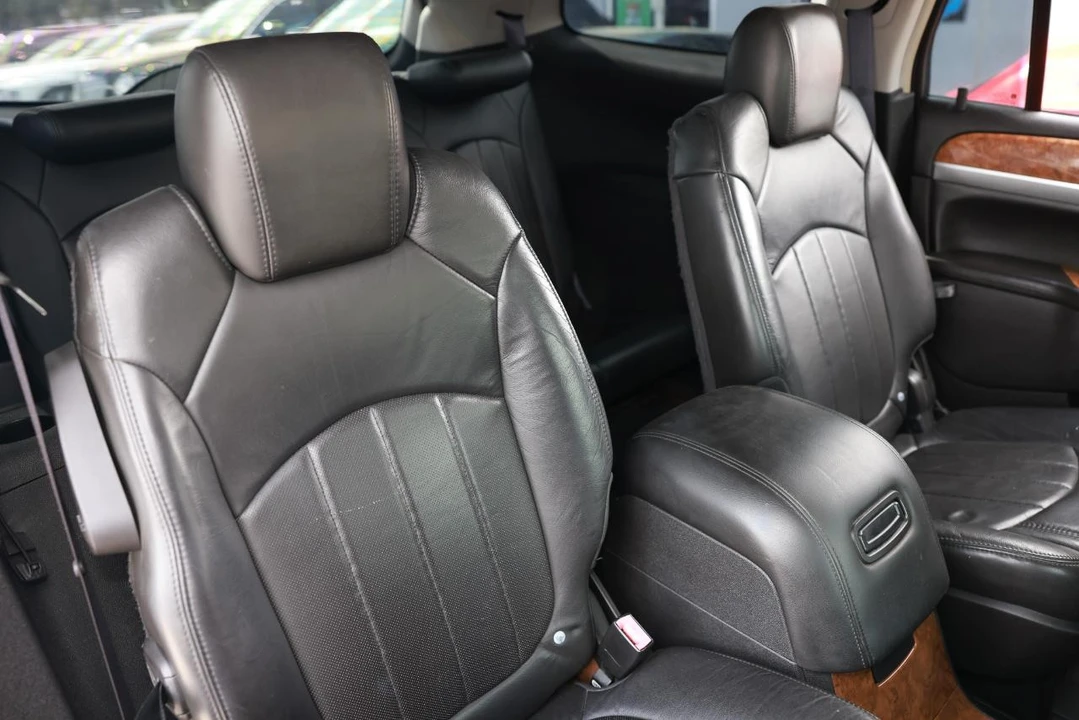2010 Buick Enclave - Image 14 of 21