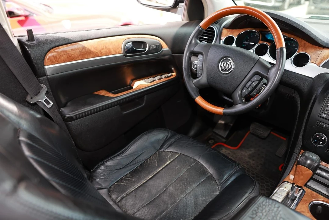 2010 Buick Enclave - Image 19 of 21
