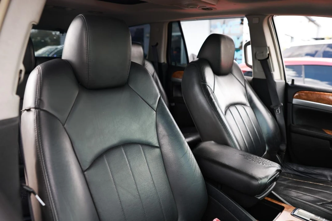 2010 Buick Enclave - Image 16 of 21
