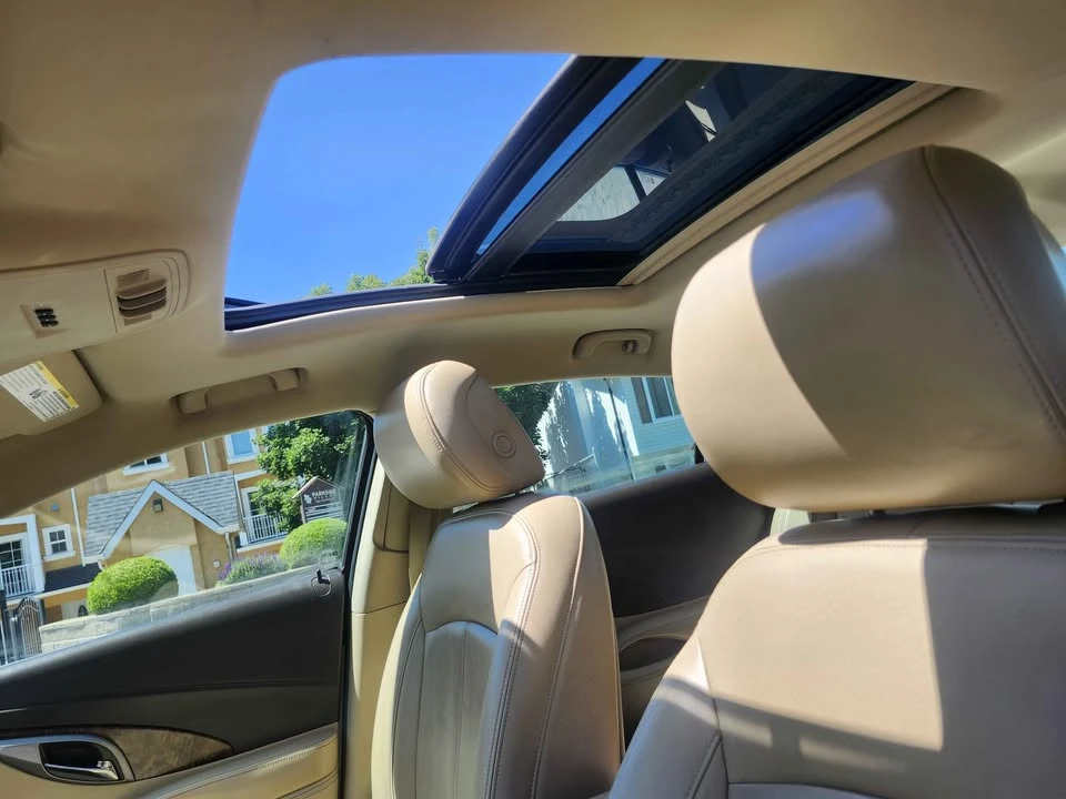 2010 Buick LaCrosse - Image 3 of 17