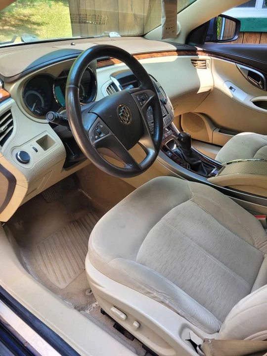 2010 Buick LaCrosse - Image 4 of 5