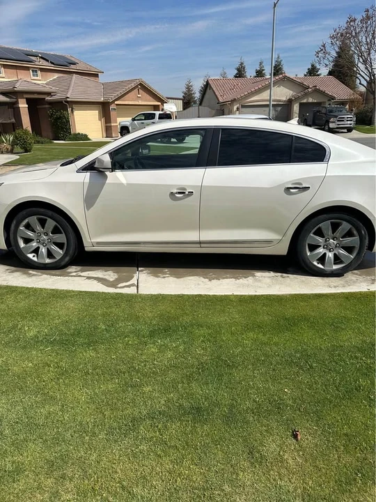 2010 Buick LaCrosse - Image 4 of 11