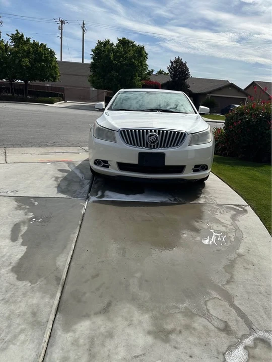 2010 Buick LaCrosse - Image 2 of 11