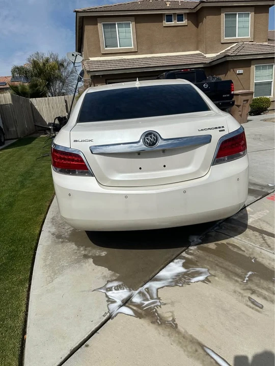2010 Buick LaCrosse - Image 5 of 11