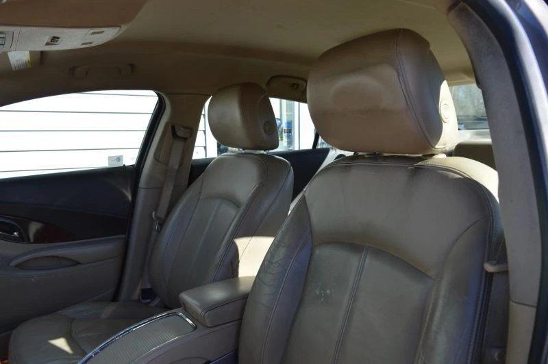 2010 Buick LaCrosse - Image 11 of 12