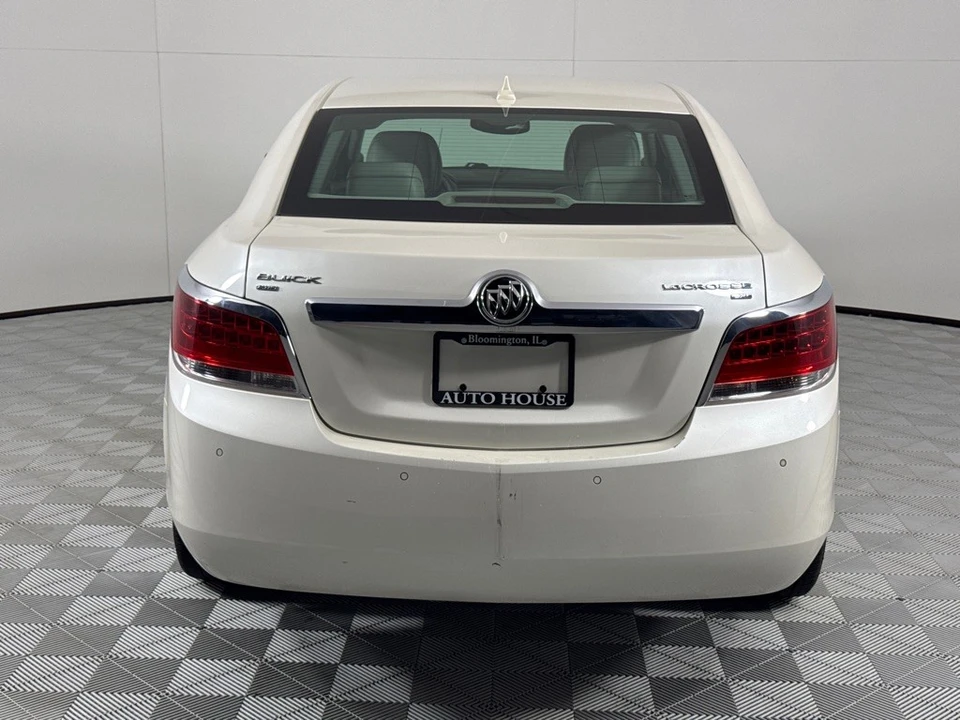 2010 Buick LaCrosse - Image 5 of 12